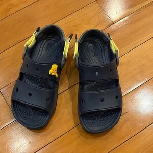 CROCS Kids Navy Sandals with Bright Yellow Straps (J2)